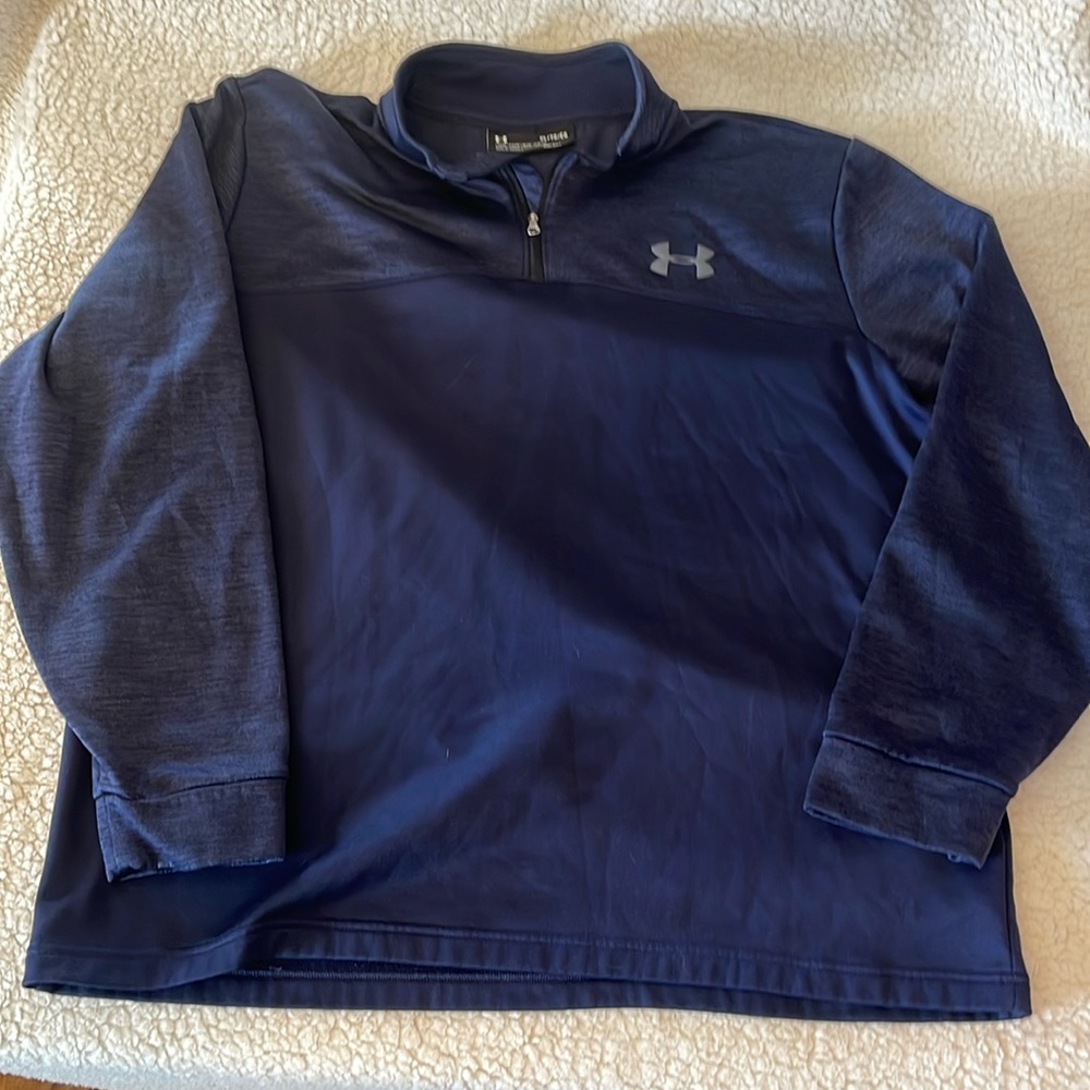 Under Armour Navy Three-quarter Zip Pullover. Size XL